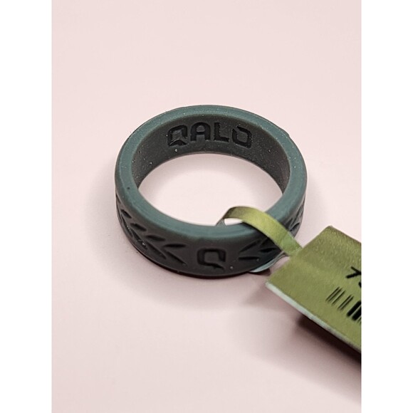 Qalo Women Gray Charcoal Size 5 Heather Silicone Band Ring Leaf Design Athletic - Picture 4 of 6
